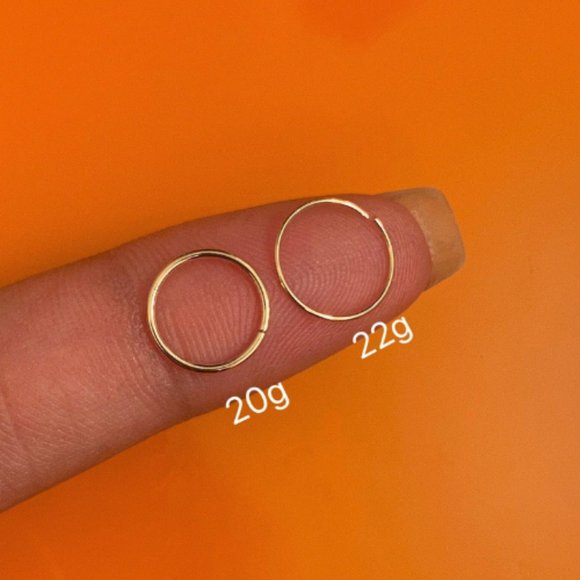 14kt Gold Minimalist Nose Hoop Made With 14kt Solid Gold - Picture 1 of 1